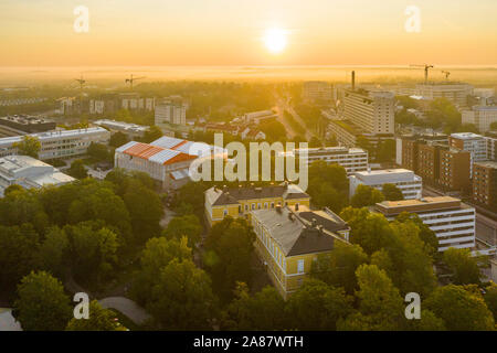 Gru nella città di Turku, fotografia aerea Foto Stock