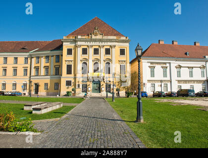 Il teatro di corte di Buda. Un ex chiesa carmelitana e il monastero. Il Buda Castle District Foto Stock