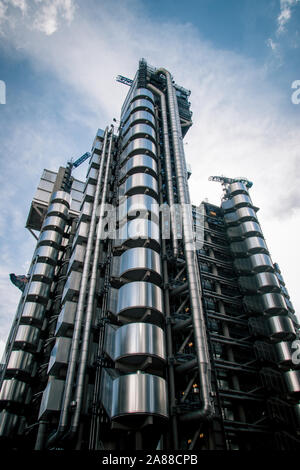 L'edificio Lloyds di Londra, Regno Unito. Un punto di riferimento della finanza, assicurazioni e un classico esempio di Richard Rogers Bowellism architettura. Foto Stock