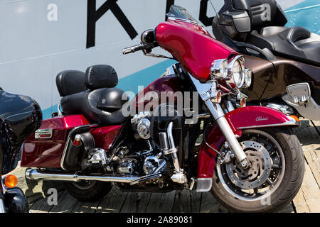 Harley Davidson Moto. Parcheggiato su Halifax waterfront. Canada, Halifax Foto Stock
