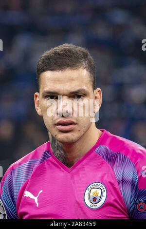 Ederson Santana de Moraes (Manchester City) durante il 'UEFA Champions League ' Gruppo tappa terza partita tra Atalanta 1-1 Manchester City a Giuseppe Meazza su Novembre 06, 2019 di Milano, Italia. Credito: Maurizio Borsari/AFLO/Alamy Live News Foto Stock