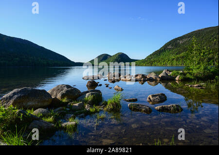 JORDAN POND E LE BOLLE, ACADIA N.P. ME, Stati Uniti d'America Foto Stock