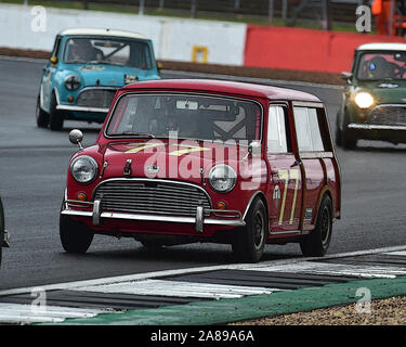 Mark Burnett, Austin Mini Countryman, Mini celebrazione trofeo, Masters Historic Racing, Silverstone Classic, luglio 2019, Silverstone, Northamptonshire, Foto Stock
