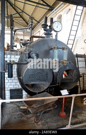 Forno ad acqua calda all'interno del Museo della stazione di pompaggio dell'abbazia, che ospita mostre su lavaggio e fognatura, trasporti e sanità pubblica. Foto Stock