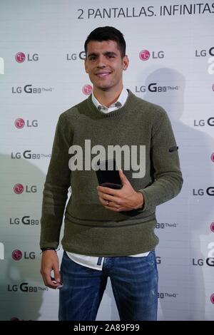 Madrid, Spagna. 07 Nov, 2019. Alvaro appartamento Morata durante l evento del marchio LG in Madrid giovedì, 07 novembre 2019 Credit: CORDON PREMERE/Alamy Live News Foto Stock