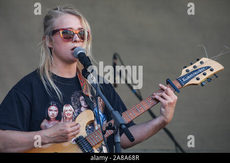 Anna Karjalainen di Maustetytöt sul palco di Valli Festival a Helsinki, Finlandia Foto Stock