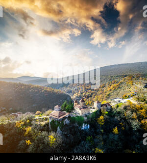 Motsameta Monastero e narby terreni forestali, Georgia Foto Stock