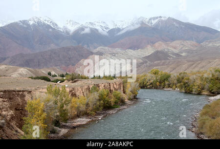 Il paesaggio del nord del Kirghizistan Foto Stock