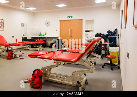 LONDON, Regno Unito - ottobre 5TH 2019: fisio camera sul display per il pubblico all'Arsenal Emirates Stadium Tour. Foto Stock