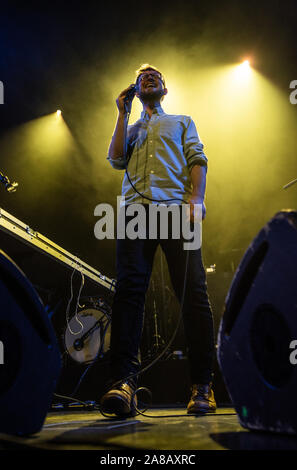 Copenhagen, Danimarca. 05th, novembre 2019. Cantante e cantautore Tom Tukker esegue un concerto dal vivo a VEGA in Copenhagen. (Photo credit: Gonzales foto - Joe Miller). Foto Stock