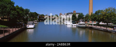 Barche in un canale Canale Erie, Fairport, nello Stato di New York, Stati Uniti d'America Foto Stock