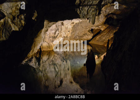 Grotta Vrelo, Matka Canyon, Macedonia Foto Stock