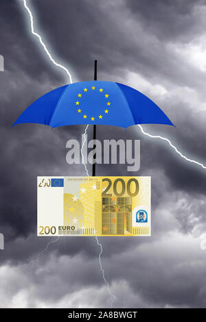 Euro-Rettungsschirm, dient dem Schutz der Waehrung vor Krisen, Gewitter, Blitz, Blitze, Foto Stock