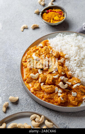 Tradishional cibo indiano Agnello Korma con anacardi Foto Stock