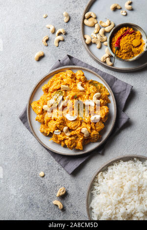 Tradishional cibo indiano Agnello Korma con anacardi Foto Stock