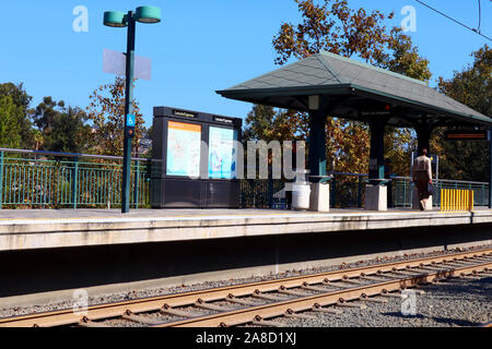 Los Angeles, California - Lincoln/Cypress dalla Metro rail Gold Line Station Foto Stock