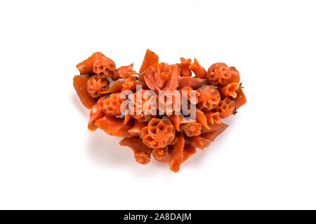 Rosso Corallo scolpito fiori spilla. Foto Stock