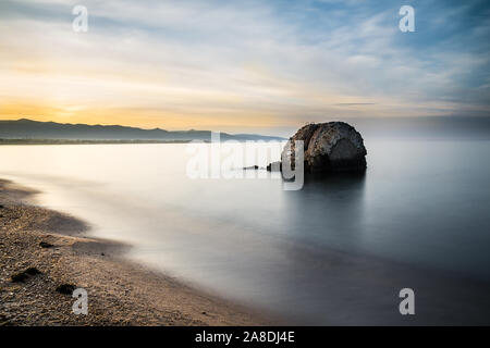 La torre di Mezza Spiaggia, Poetto, Sardegna, Mediterraneo, Italia, Sardegna, Cagliari Foto Stock