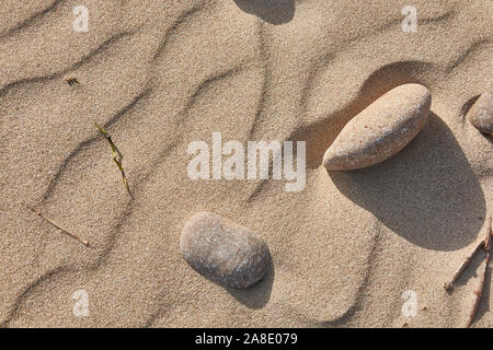 La consistenza della sabbia livellata dal vento con i ciottoli #7 Foto Stock