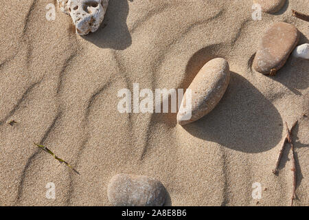 La consistenza della sabbia livellata dal vento con i ciottoli #5 Foto Stock