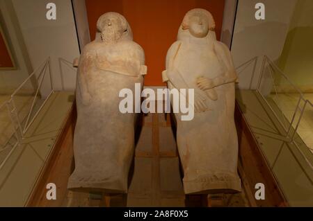 Fenicio sarcofagi antropoidi - V secolo A.C. Museo provinciale di Cadice, regione dell'Andalusia, Spagna, Europa. Foto Stock