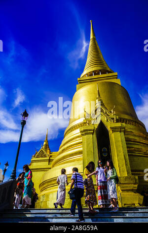 Bangkok, Thailandia - Ott 29, 2019: Grand Palace costruito nel 1782 e per 150 anni la casa del Re Tailandese. Foto Stock