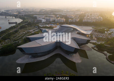 Guangzhou scienza moderna università centrale giorno antenna di cui sopra Foto Stock