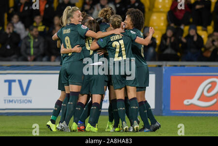 Benevento, Italia, 08 Nov 2019, felicità dell'Italia al traguardo di elena linari ,5) durante europeo qualificatori 2021- Italia Donne vs Donne Georgia - Squadra di calcio italiano - Credit: LPS/Andrea D'Amico/Alamy Live News Foto Stock