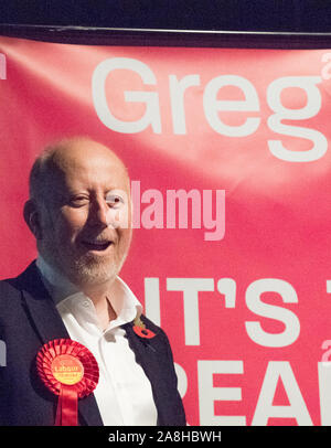 Vittoria Club, Broxtowe, Nottinghamshire, Inghilterra, Regno Unito. 9th. Novembre, 2019. Ombra Segretario dei trasporti Andy McDonald parlando a un Partito Laburista campaign rally in Broxtowe, Nottingham in supporto per Greg Marshall che è il partito laburista candidato parlamentare per Broxtowe all'inizio del 2019 la campagna elettorale. Questa sede parlamentare che è stato vinto da Anna Soubry per il Partito Conservatore da uno stretto margine di 863 voti e ora in piedi come per il gruppo indipendente.Credit: AlanBeastall/Alamy Live News Foto Stock