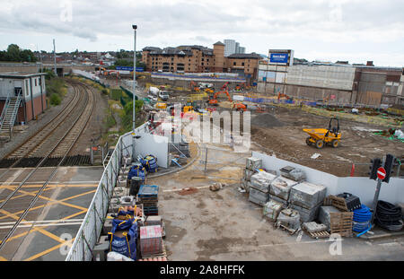 Le opere in vetro di sviluppo sito edificio che ospiterà il nuovo cinema Cineworld, Barnsley, South Yorkshire. Foto Stock