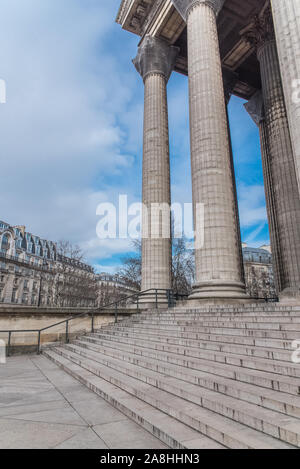 Parigi, Madeleine chiesa, bellissimo monumento nel centro della capitale francese Foto Stock