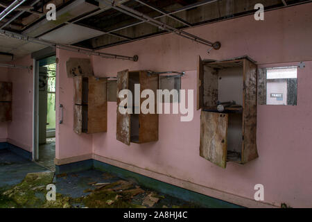 Standish ospedale vicino Stoud, Gloucestershire chiuso nel 2004. Il sito è attualmente in fase di ristrutturato in un alloggiamento station wagon. Foto Stock