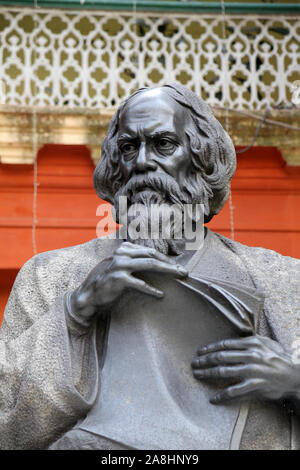 Un monumento di Rabindranath Tagore in Kolkata, India Foto Stock