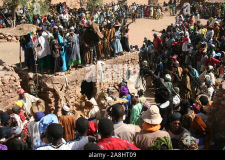 Paese Dogon : villaggio di Kundu Dogomo - Funerale di Amakana Dara Foto Stock