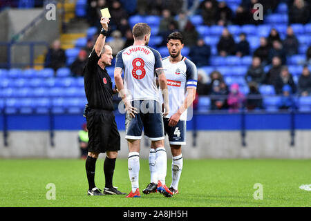 Bolton, Regno Unito. 09Nov, 2019. BOLTON INGHILTERRA - Novembre 9th Bolton di Luke Murphy è prenotato durante la FA Cup match tra Bolton Wanderers e la Plymouth Argyle al Reebok Stadium, Bolton sabato 9 novembre 2019. (Credit: Eddie Garvey | MI News) La fotografia può essere utilizzata solo per il giornale e/o rivista scopi editoriali, è richiesta una licenza per uso commerciale Credito: MI News & Sport /Alamy Live News Foto Stock
