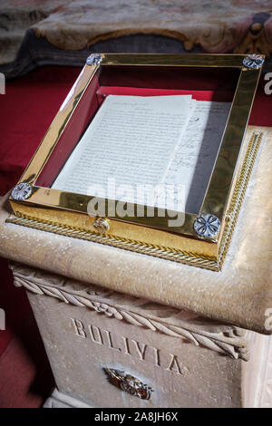 Boliviano della dichiarazione di indipendenza all'Independence Hall presso la Casa de la Libertad o casa di libertà nel quartiere storico di Sucre, Bolivia Foto Stock