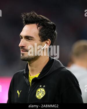 Monaco di Baviera, Germania. 09Nov, 2019. firo: 09.11.2019, calcio, 1.Bundesliga, stagione 2019/2020, FC Bayern Monaco - Borussia Dortmund 4: 0, Mats Hummels, Borussia Dortmund, Borussia, BVB e mezza figura, | Utilizzo di credito in tutto il mondo: dpa/Alamy Live News Foto Stock