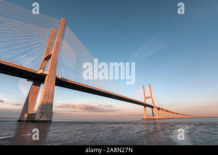 Dal ponte Vasco da Gama, Lisbona, Portogallo, Europa Foto Stock