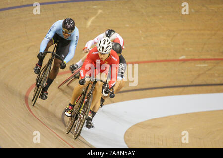 Glasgow, Regno Unito. Il 10 novembre 2019. Piloti di competere nella mens Kieren a Chris Hoy Velodrome in Glasgow. Novembre 10, 2019 Dan-Cooke credito/Alamy Live News Foto Stock