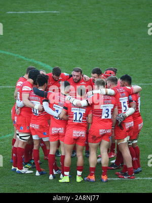 Leicester Tigers' team huddle durante la Premiership Gallagher corrispondere allo Stadio di Madejski, lettura. Foto Stock