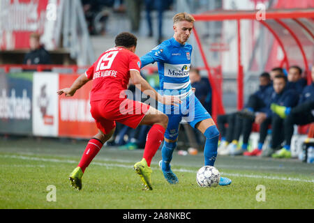 ENSCHEDE, 10-11-2019, Stadio de Grolsch Veste, stagione 2019 / 2020, olandese Eredivisie, PEC Zwolle player Dennis Johnsen durante la partita FC Twente - PEC Zwolle. Foto Stock