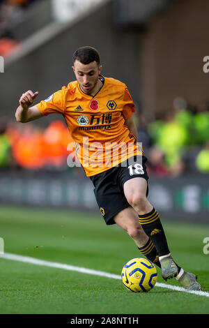 Wolverhampton, Regno Unito. Il 10 novembre 2019. Diogo Jota di Wolverhampton Wanderers durante il match di Premier League tra Wolverhampton Wanderers e Aston Villa al Molineux, Wolverhampton domenica 10 novembre 2019. (Credit: Alan Hayward | MI News) La fotografia può essere utilizzata solo per il giornale e/o rivista scopi editoriali, è richiesta una licenza per uso commerciale Credito: MI News & Sport /Alamy Live News Foto Stock
