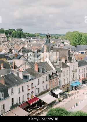 Una vista della vecchia città di Amboise, Francia da Chateaux Amboise Foto Stock