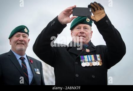 Servire i soldati e i veterani si riuniranno presso il commando Memorial a Spean Bridge, vicino a Fort William, per la commemorazione annuale cerimonia di domenica Foto Stock