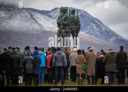 Servire i soldati e i veterani si riuniranno presso il commando Memorial a Spean Bridge, vicino a Fort William, per la commemorazione annuale cerimonia di domenica Foto Stock