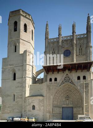 PORTADA Y TORRE DE LA CATEDRAL DE HUESCA COMENZADA EN 1294 - ARTE GOTICO - RESTAURADA - SIGLO XV. Posizione: Catedral. HUESCA. Spagna. Foto Stock