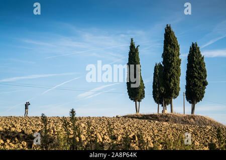 Fotografo nel paesaggio della Toscana, Italia, Europa Foto Stock