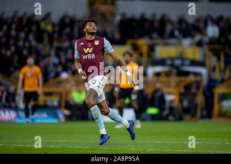 Wolverhampton, Regno Unito. Il 10 novembre 2019. Tyrone Mings di Aston Villa durante il match di Premier League tra Wolverhampton Wanderers e Aston Villa al Molineux, Wolverhampton domenica 10 novembre 2019. (Credit: Alan Hayward | MI News) La fotografia può essere utilizzata solo per il giornale e/o rivista scopi editoriali, è richiesta una licenza per uso commerciale Credito: MI News & Sport /Alamy Live News Foto Stock