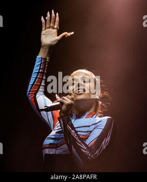 Texas, Stati Uniti d'America. 09Nov, 2019. Rosalía esegue durante la seconda Astroworld annuale Festival presso NRG Park il 9 novembre 2019 a Houston, Texas. Credito: MediaPunch Inc/Alamy Live News Foto Stock