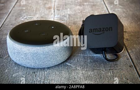 Amazon Eco Dot (Gen 3) Foto Stock